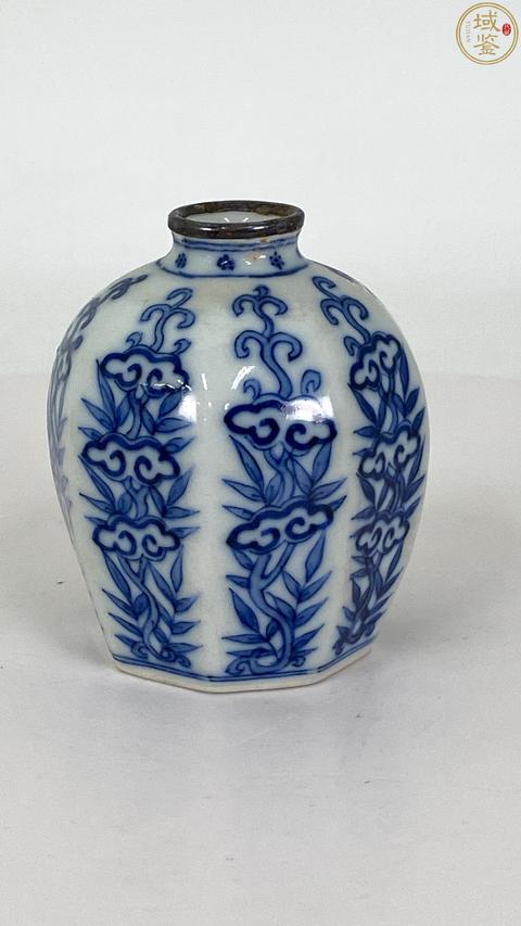 古玩陶瓷青花靈芝花卉紋八方罐真品鑒賞圖