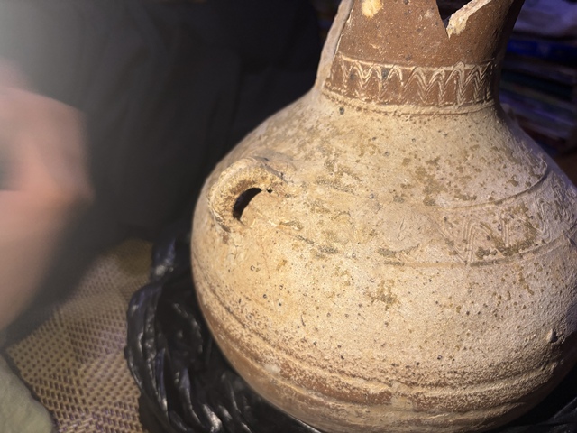 古玩陶瓷釉陶雙耳壺真品鑒賞圖