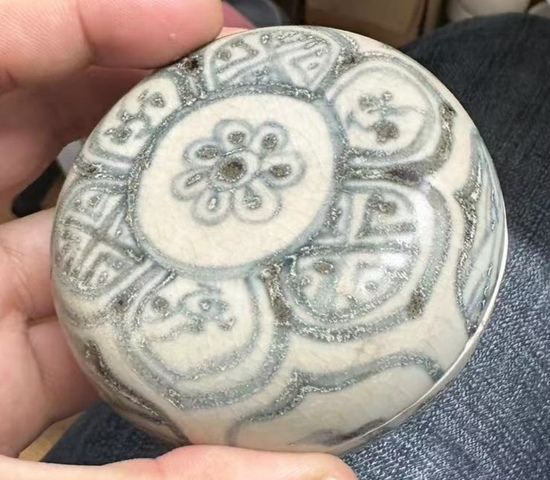 古玩陶瓷安南窯青花粉盒真品鑒賞圖