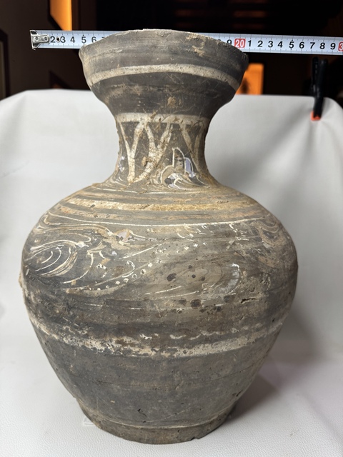 古玩陶瓷漢·云氣紋陶瓶真品鑒賞圖