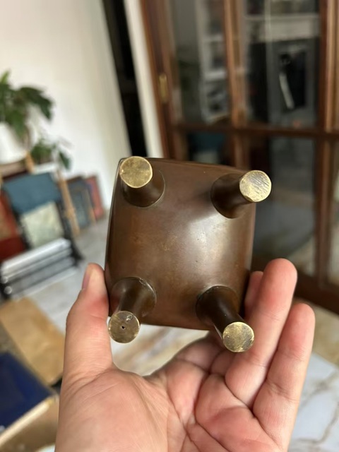 古玩銅器爐子真品鑒賞圖