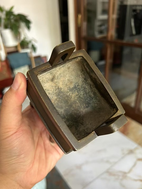 古玩銅器爐子真品鑒賞圖