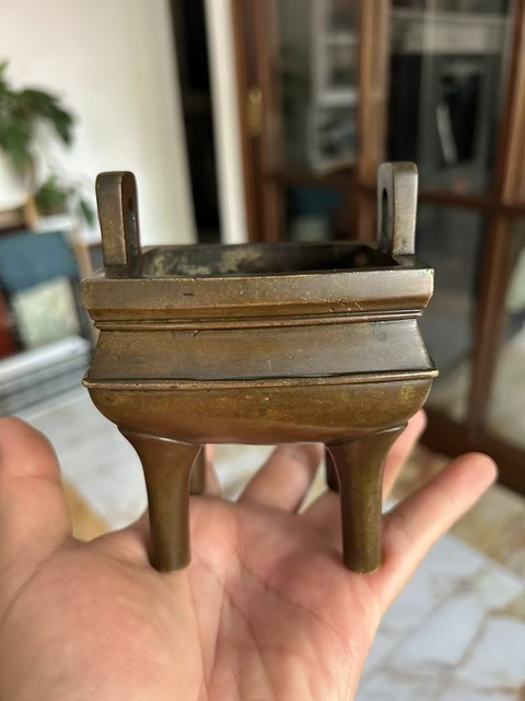 古玩銅器爐子真品鑒賞圖