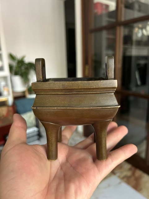 古玩銅器爐子真品鑒賞圖