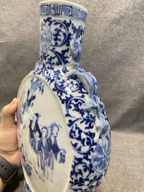 古玩陶瓷青花人物故事紋抱月瓶真品鑒賞圖