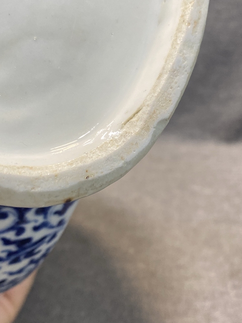 古玩陶瓷青花人物故事紋抱月瓶真品鑒賞圖