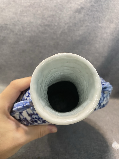 古玩陶瓷青花人物故事紋抱月瓶真品鑒賞圖