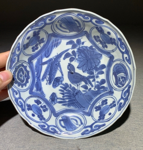 古玩陶瓷花鳥紋青花盤真品鑒賞圖