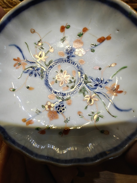 古玩陶瓷青花五彩花卉紋杯碟真品鑒賞圖