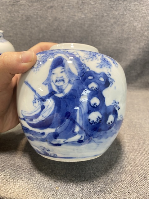 古玩陶瓷青花人物故事罐真品鑒賞圖
