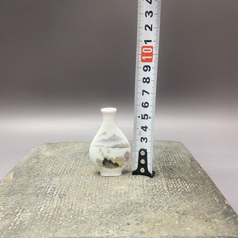 古玩陶瓷創匯·山水紋鼻煙壺拍賣,當前價格69元