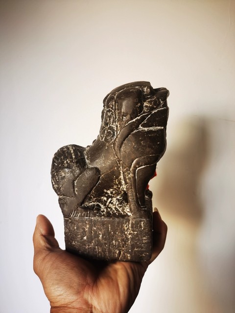 古玩雜項案頭獅真品鑒賞圖