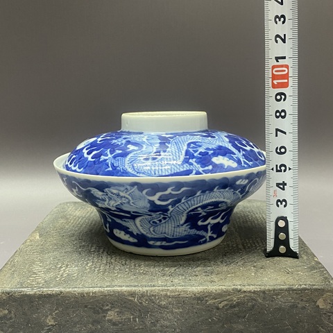 古玩陶瓷清晚期·云龍紋·青花馬蹄蓋碗拍賣,當前價格4680元