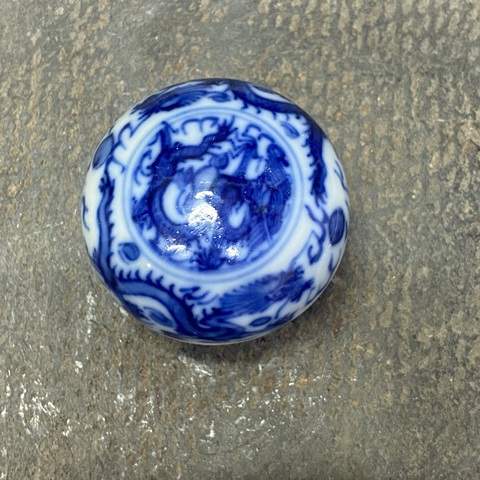 古玩陶瓷清晚期·龍紋青花印泥盒拍賣,當前價格3560元