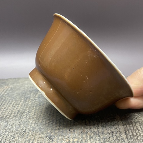古玩陶瓷外紫金釉內(nèi)青花花卉紋杯真品鑒賞圖