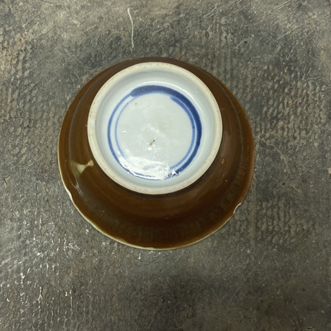 古玩陶瓷外紫金釉內(nèi)青花花卉紋杯真品鑒賞圖