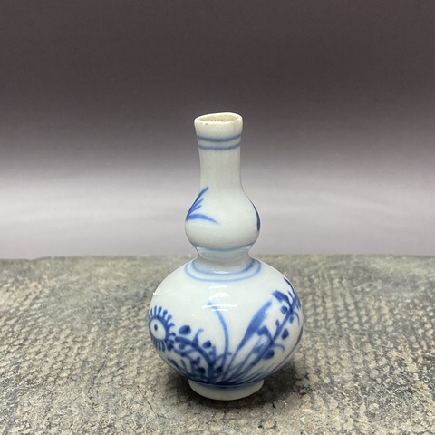 古玩陶瓷花卉紋青花葫蘆瓶真品鑒賞圖