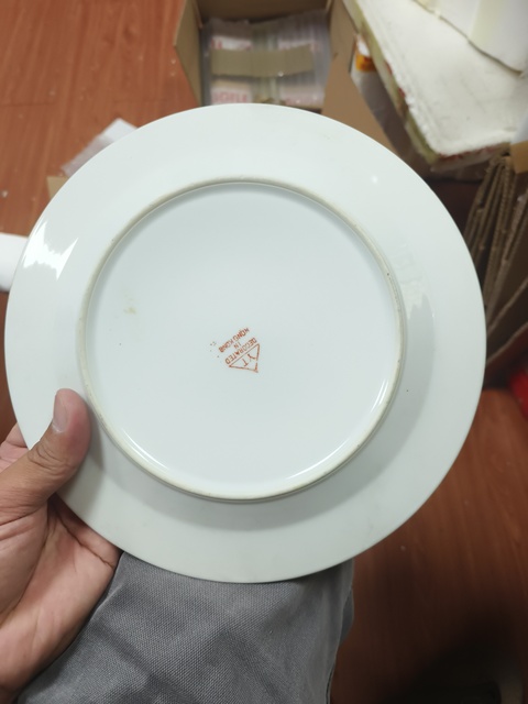古玩陶瓷魚藻紋青花五彩盤真品鑒賞圖