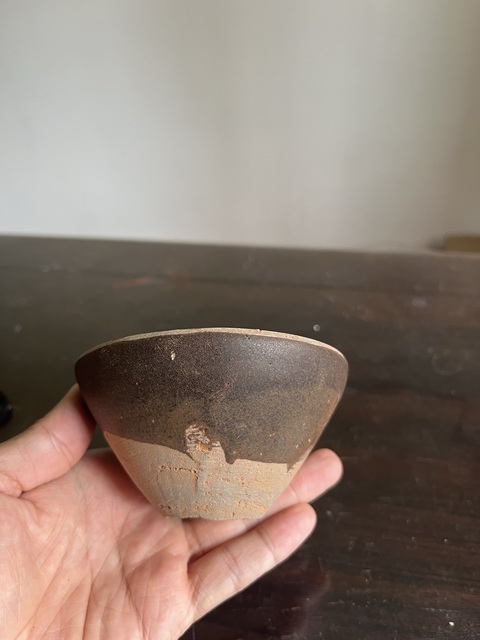 古玩陶瓷褐釉盞真品鑒賞圖