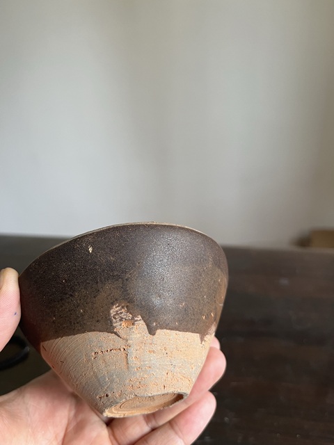 古玩陶瓷褐釉盞真品鑒賞圖