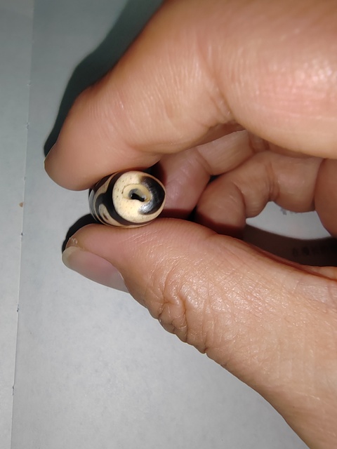 古玩玉器老料器天珠拍賣,當前價格300元