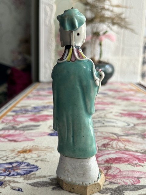 古玩陶瓷粉彩花卉人物瓷像真品鑒賞圖