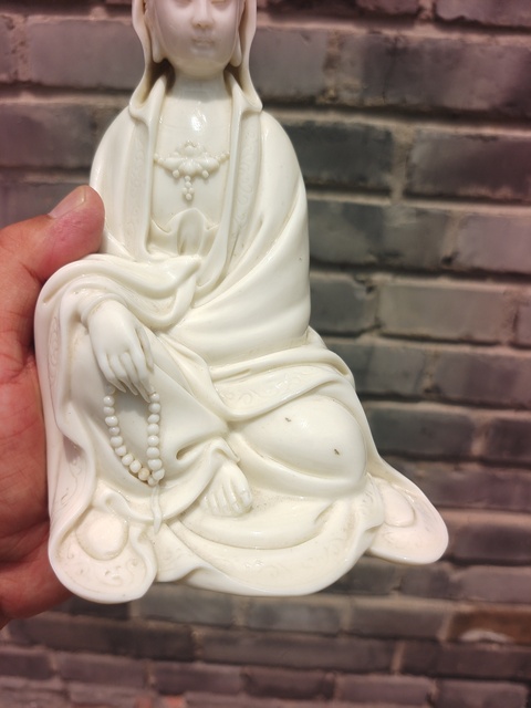 古玩陶瓷近現(xiàn)代德化窯觀音真品鑒賞圖