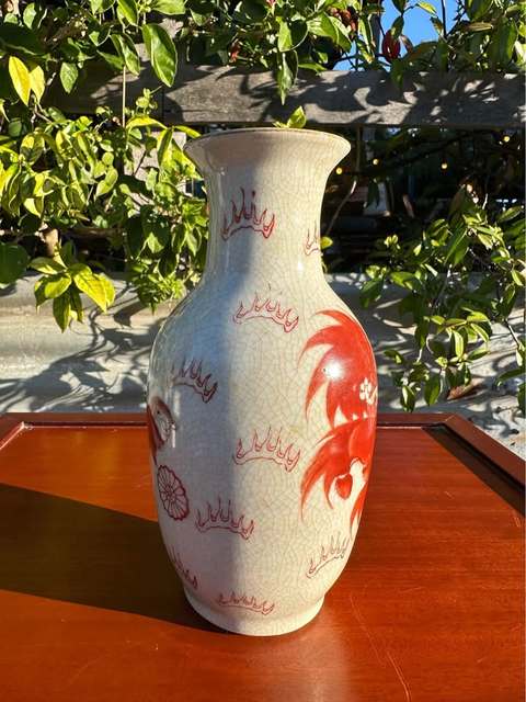 古玩陶瓷哥釉礬紅獅子瓶真品鑒賞圖