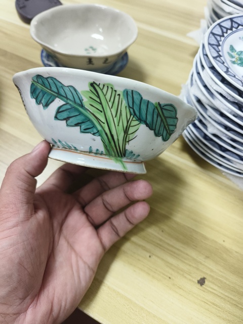 古玩陶瓷大雞圖彩繪碗真品鑒賞圖