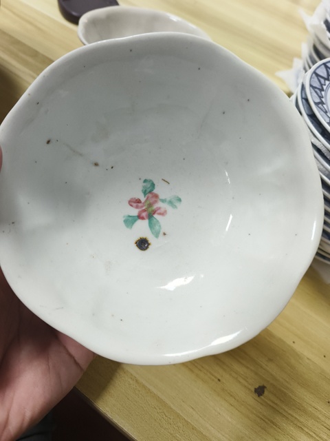 古玩陶瓷大雞圖彩繪碗真品鑒賞圖