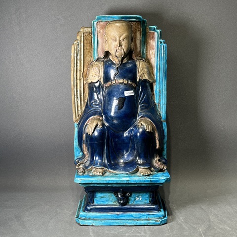 古玩陶瓷明晚期 景德鎮仿琺華真武大帝塑像真品鑒賞圖