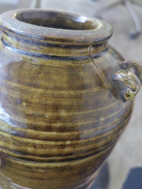 古玩陶瓷黃釉四系罐真品鑒賞圖