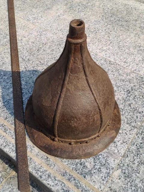 古玩雜項盔真品鑒賞圖