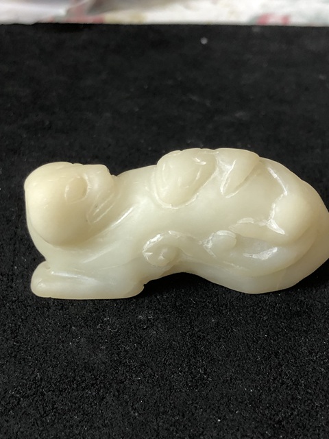 古玩玉器和田玉雕“瑞獸”把件真品鑒賞圖