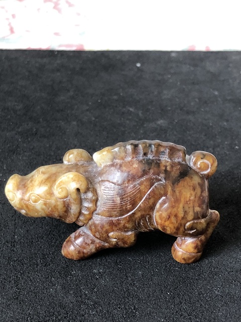 古玩玉器和田玉雕“瑞獸”擺件真品鑒賞圖
