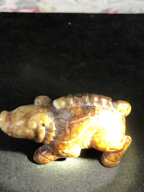 古玩玉器和田玉雕“瑞獸”擺件真品鑒賞圖