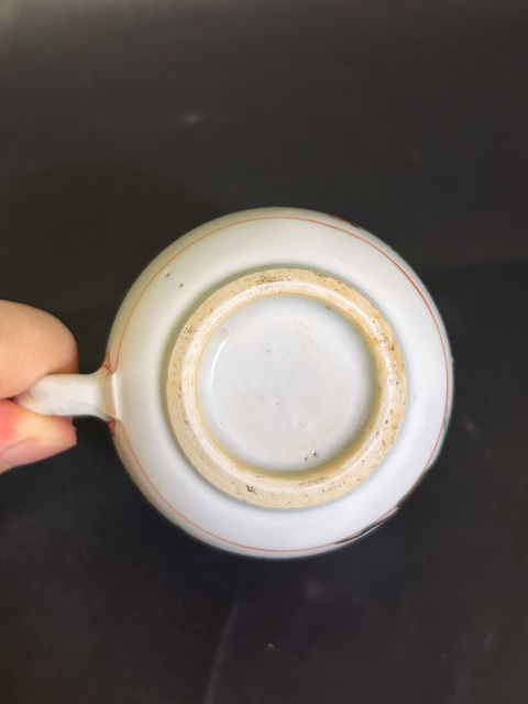 古玩陶瓷粉彩花卉紋馬克杯真品鑒賞圖