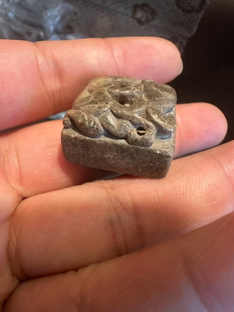 古玩玉器做舊仿古“龍鈕玉印”真品鑒賞圖