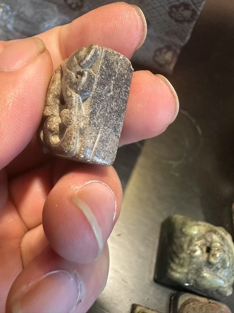 古玩玉器做舊仿古“龍鈕玉印”真品鑒賞圖