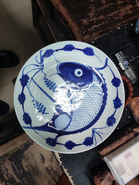 古玩陶瓷魚藻紋青花盤真品鑒賞圖