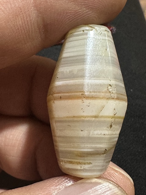 古玩玉器纏絲瑪瑙多愣珠拍賣,當(dāng)前價(jià)格3000元