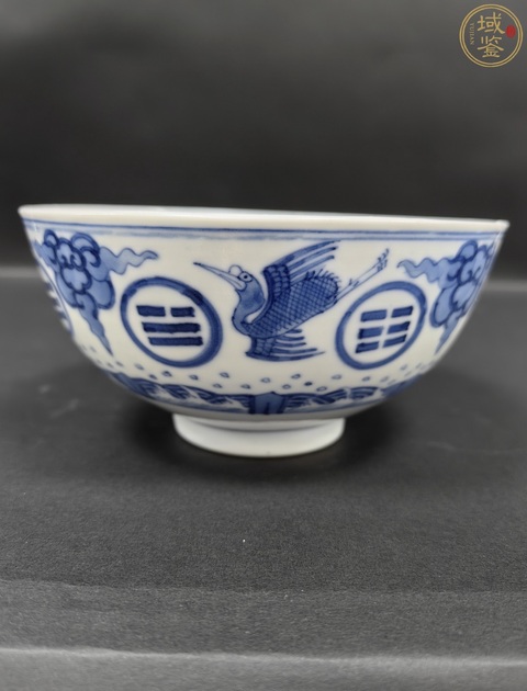 古玩陶瓷光緒·青花云鶴八卦紋碗 真品鑒賞圖