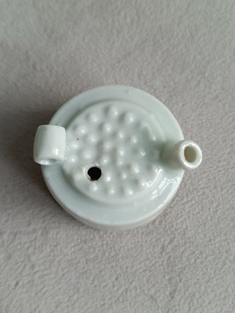 古玩陶瓷德化窯水滴真品鑒賞圖