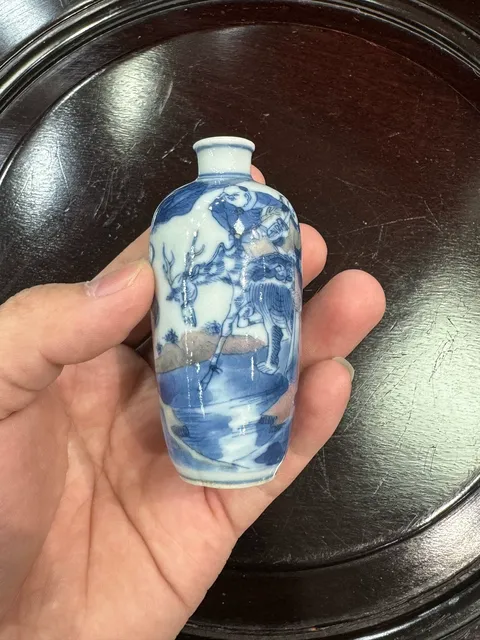 古玩陶瓷青花釉里紅鼻煙壺真品鑒賞圖