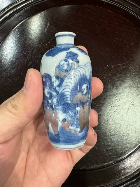 古玩陶瓷青花釉里紅鼻煙壺真品鑒賞圖