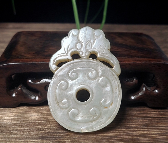 古玩玉器清代和田玉雕“福在眼前”佩拍賣,當前價格8800元