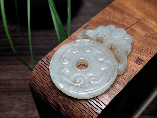 古玩玉器清代和田玉雕“福在眼前”佩拍賣,當前價格8800元