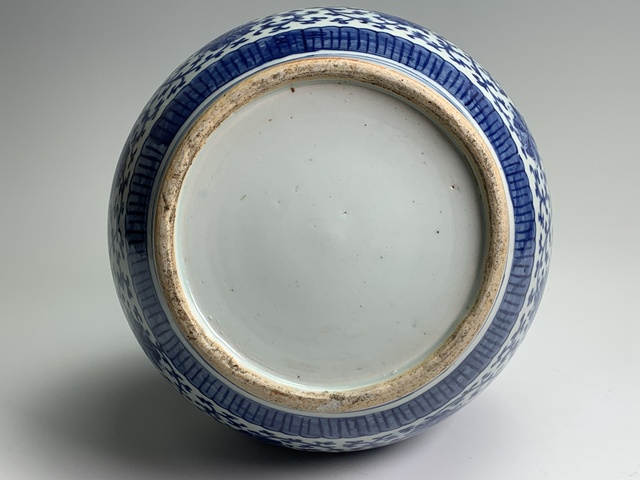 古玩陶瓷瓶真品鑒賞圖