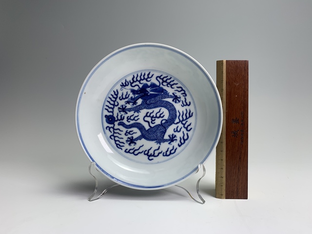 古玩陶瓷盤真品鑒賞圖