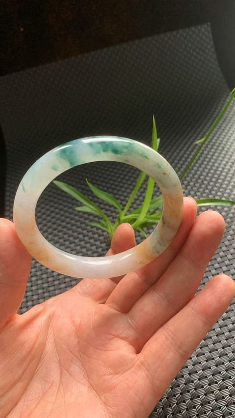 古玩玉器清代天然翡翠手鐲拍賣,當前價格49000元